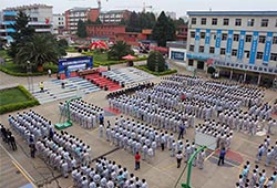 校企委培簽約現(xiàn)場(chǎng)，氣勢(shì)磅礴，掩飾不住