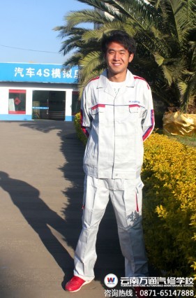 有八年鈑金經驗的潘天云求學萬通.jpg